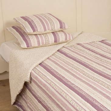 Landhaus Tagesdecke FRUIT brombeer/creme
