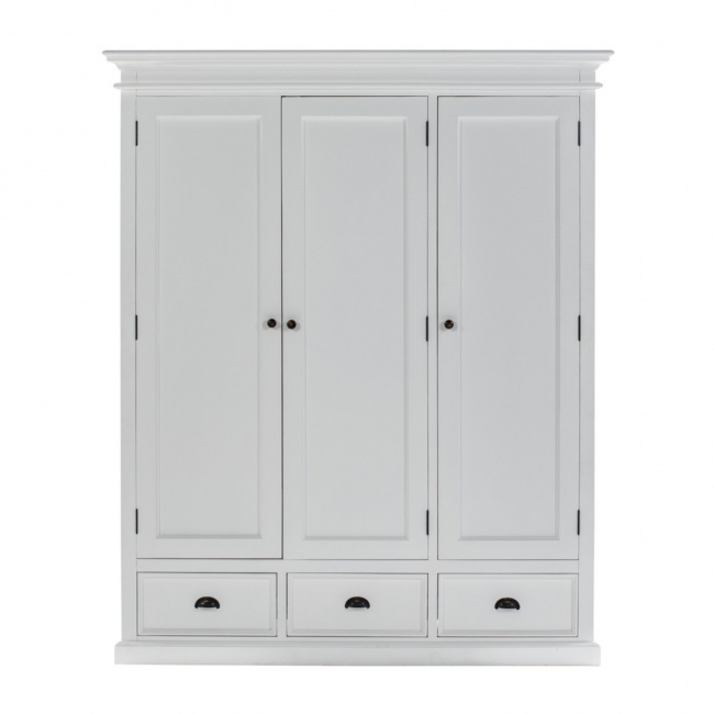 Geräumiger weißer Mahagoni-Kleiderschrank
