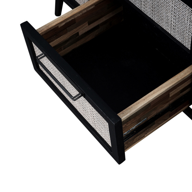Schwarze Kommode Eisen / Holz / Rattan im Industrial Look