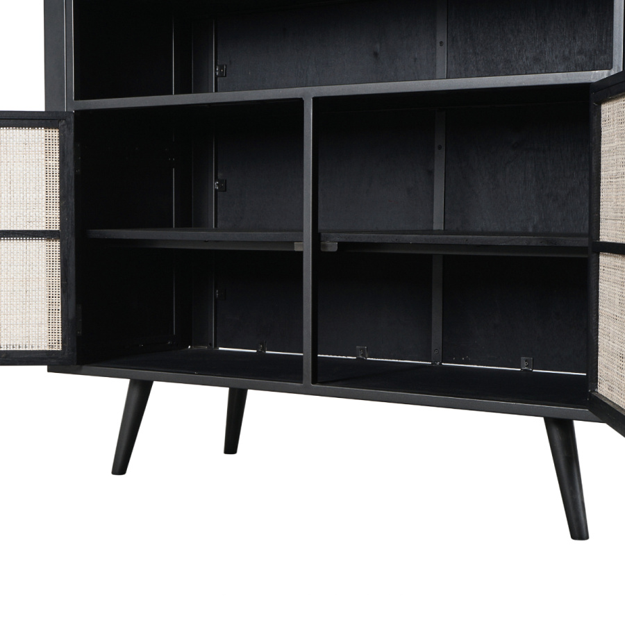 Buffet im Industrial Stil aus Eisen, Holz und Rattan Buffet im Industrial Stil aus Eisen, Holz und Rattan