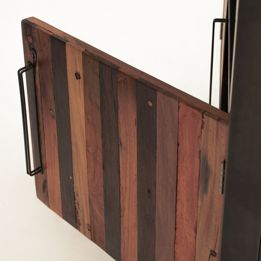 Industrial Buffet aus recyceltem Holz Industrial Buffet aus recyceltem Holz