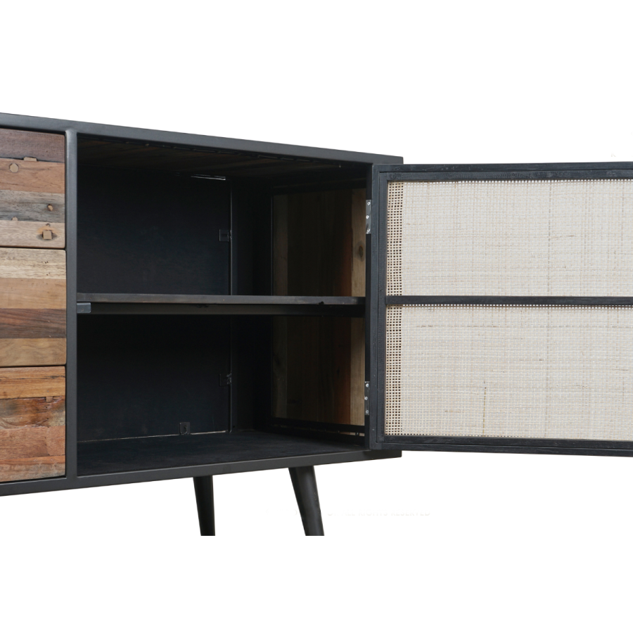 Industrial Sideboard aus Holz, Eisen und Rattan Industrial Sideboard aus Holz, Eisen und Rattan