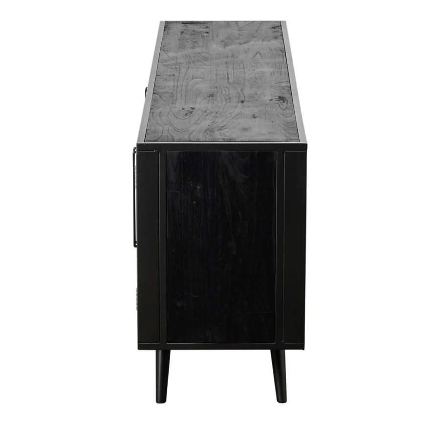 TV-Lowboard im Industrial Stil mit Rattan-Gitter TV-Lowboard im Industrial Stil mit Rattan-Gitter